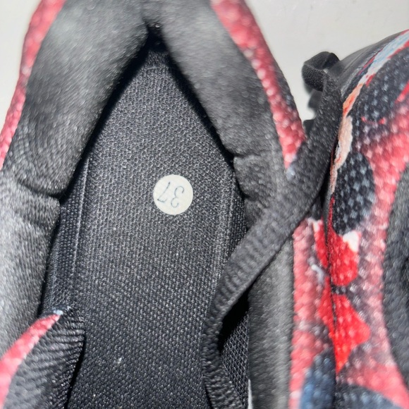 Womens Mickey mouse shoes - Picture 6 of 7